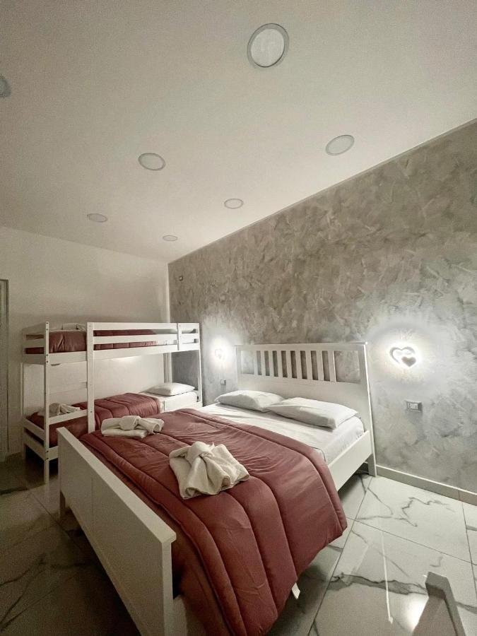 Apartamento Mara House Nápoles Exterior foto